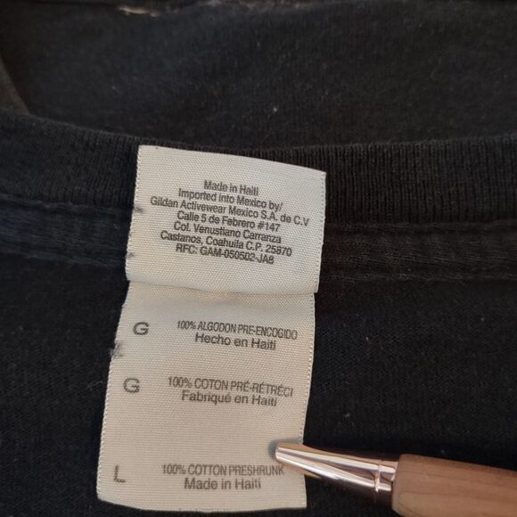 3tee cover-up kit - 2 Obama shirts, 1 red shirt to cover the others.     (00129) - Picture 4 of 6